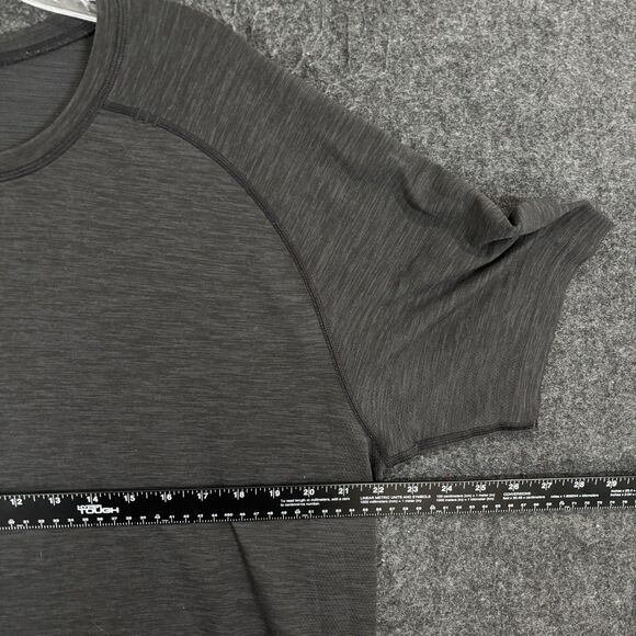 Lululemon Vent Tech Shirt Men's XL Charcoal Gray Heather Stretch Your Head - Picture 6 of 8